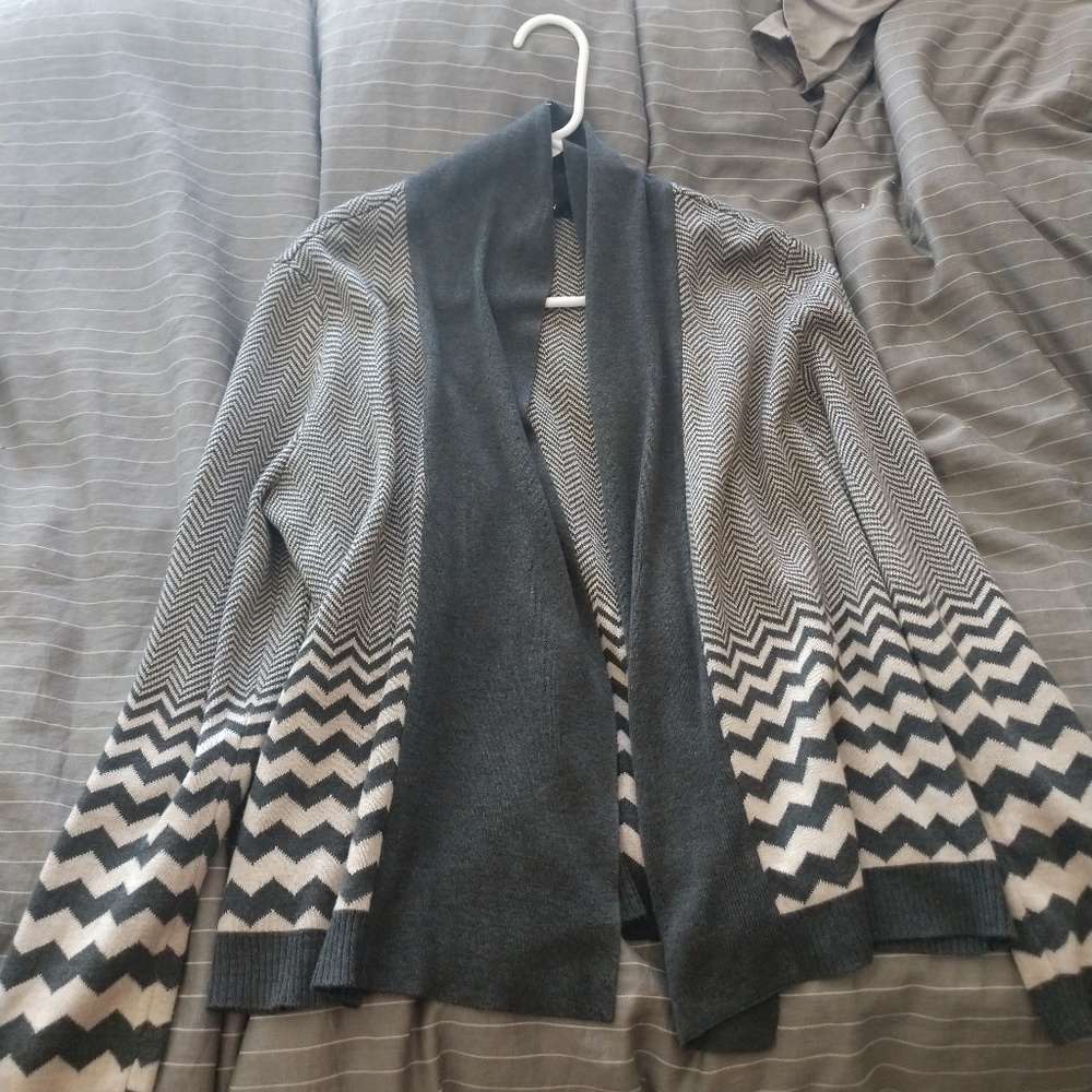 Grey sweater - Picture 1 of 1